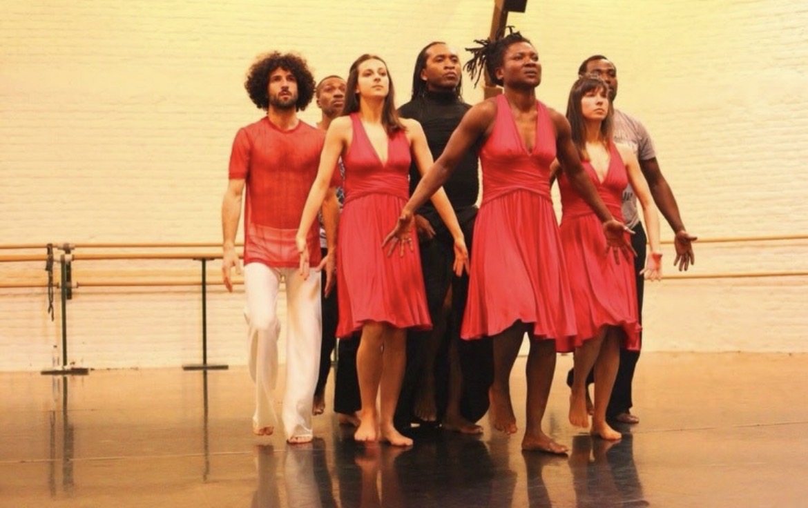 Ensemble de danseurs de Nyangazam Cie en création